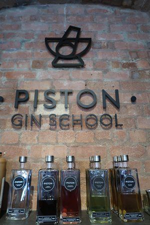 Piston Gin